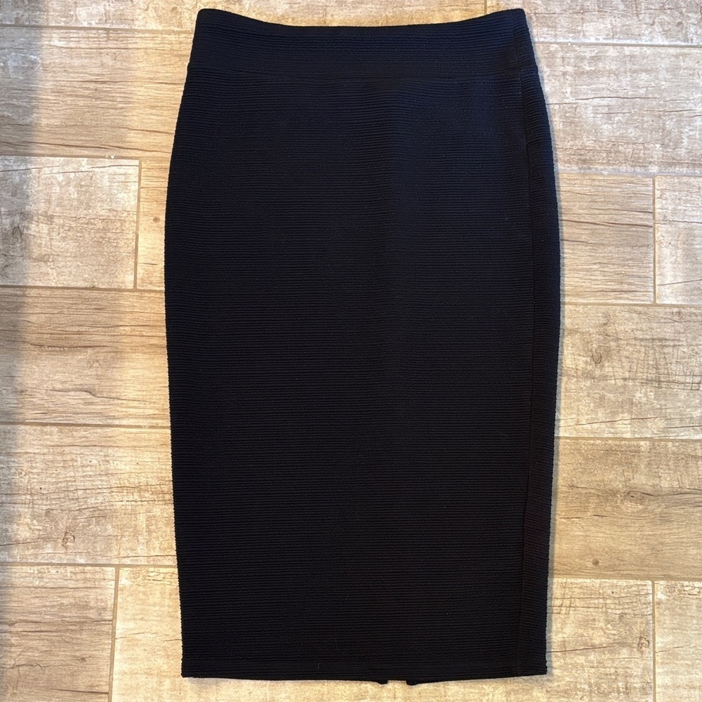 14th & Union Black Ribbed Knit Pencil Skirt